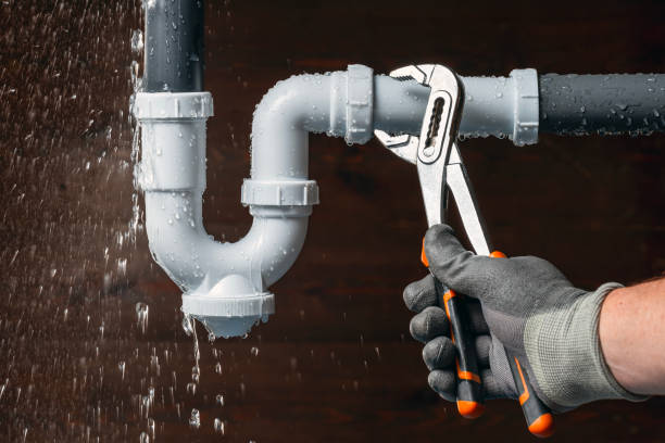 Professional Gas Line Repair technician working in Easton, MD